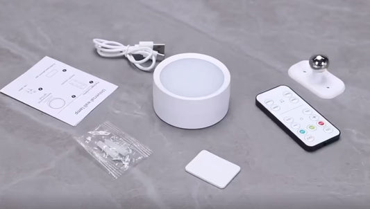 LumiFix™ Stepsafe – Mini Lampe LED Rotative à Capteur USB