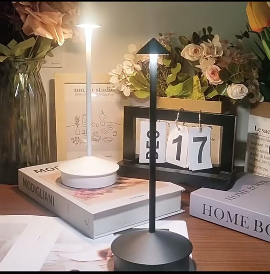 LumiFix™ Luxora – Lampe de Chevet Tactile Rechargeable